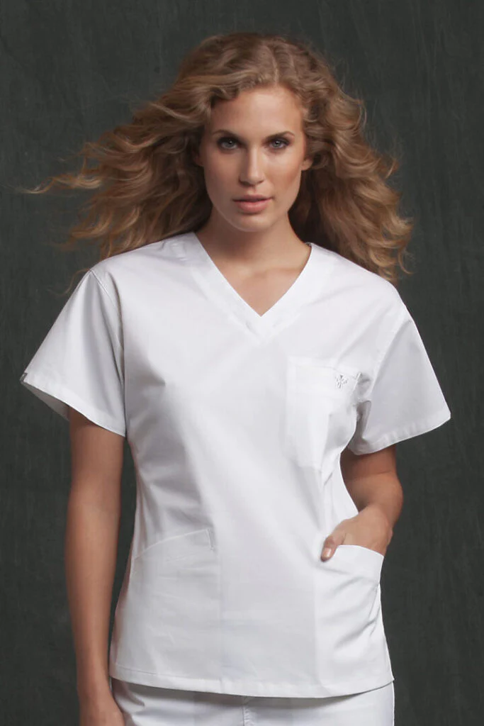 Blusa médica con la firma de Med Couture 